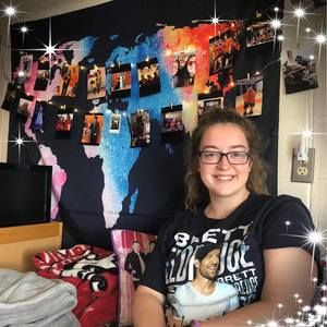 Meet your Posher, Angela